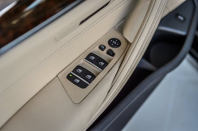 Used 2017 BMW 540i RWD image 52