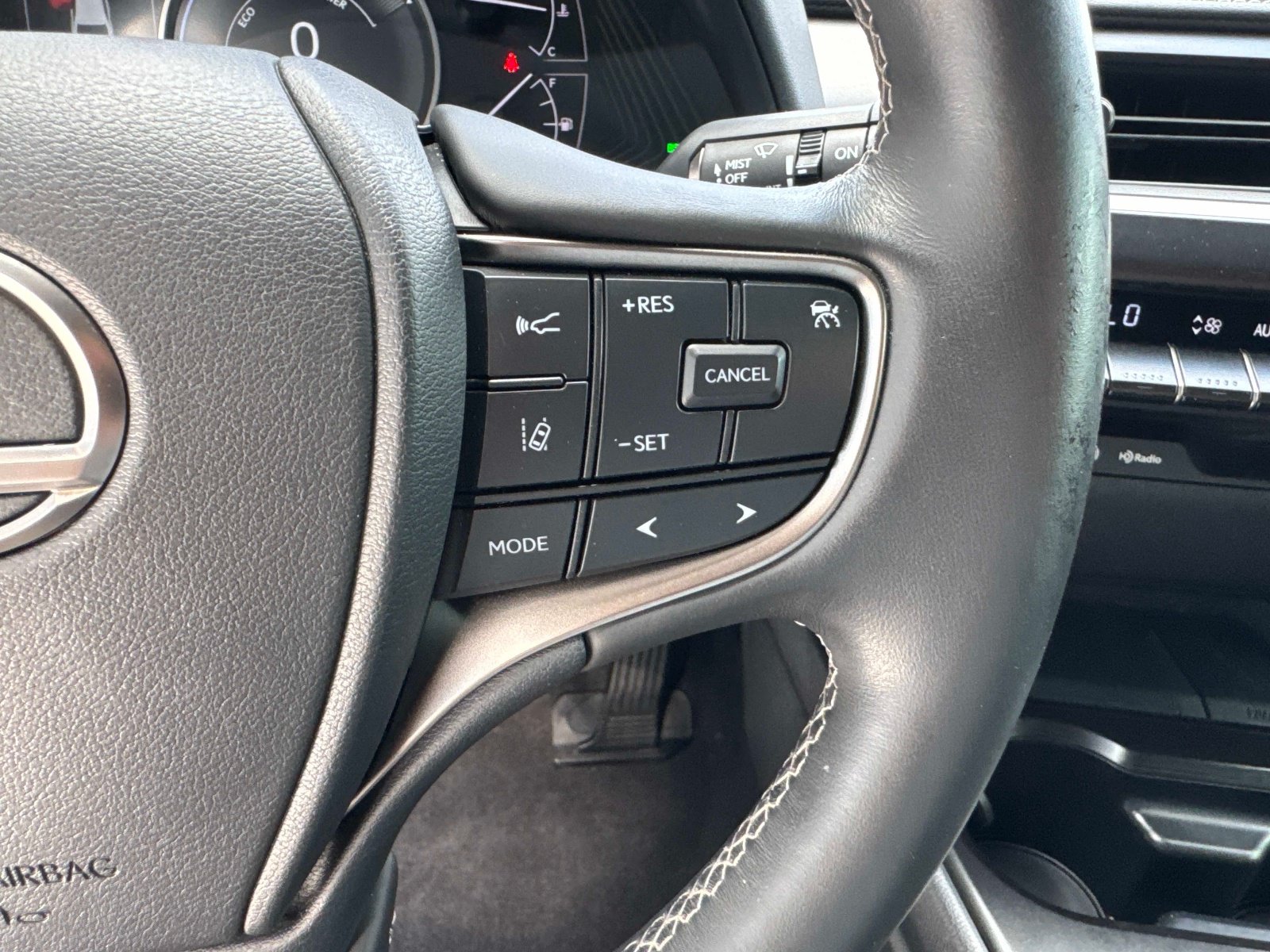 Used 2022 Lexus UX 250h w/ Accessory Package (Z2) AWD/4WD image 30