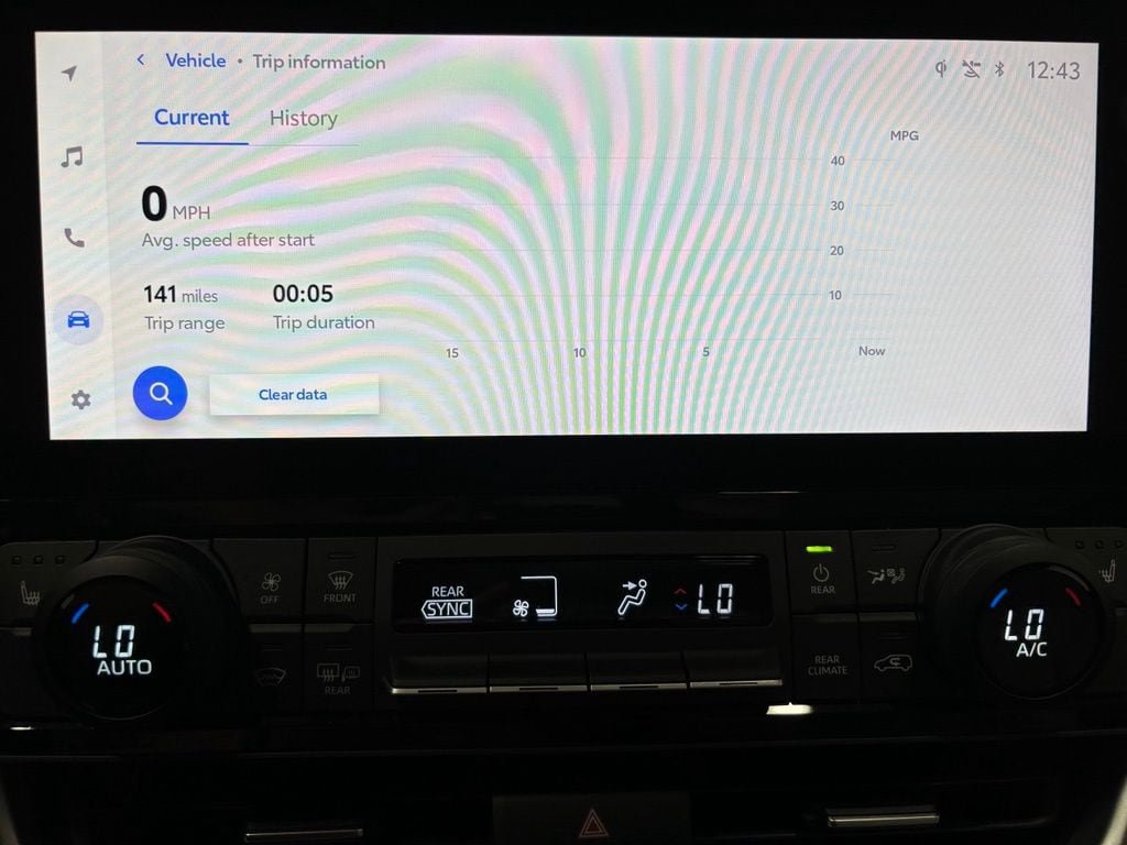Used 2025 Toyota Grand Highlander AWD image 33