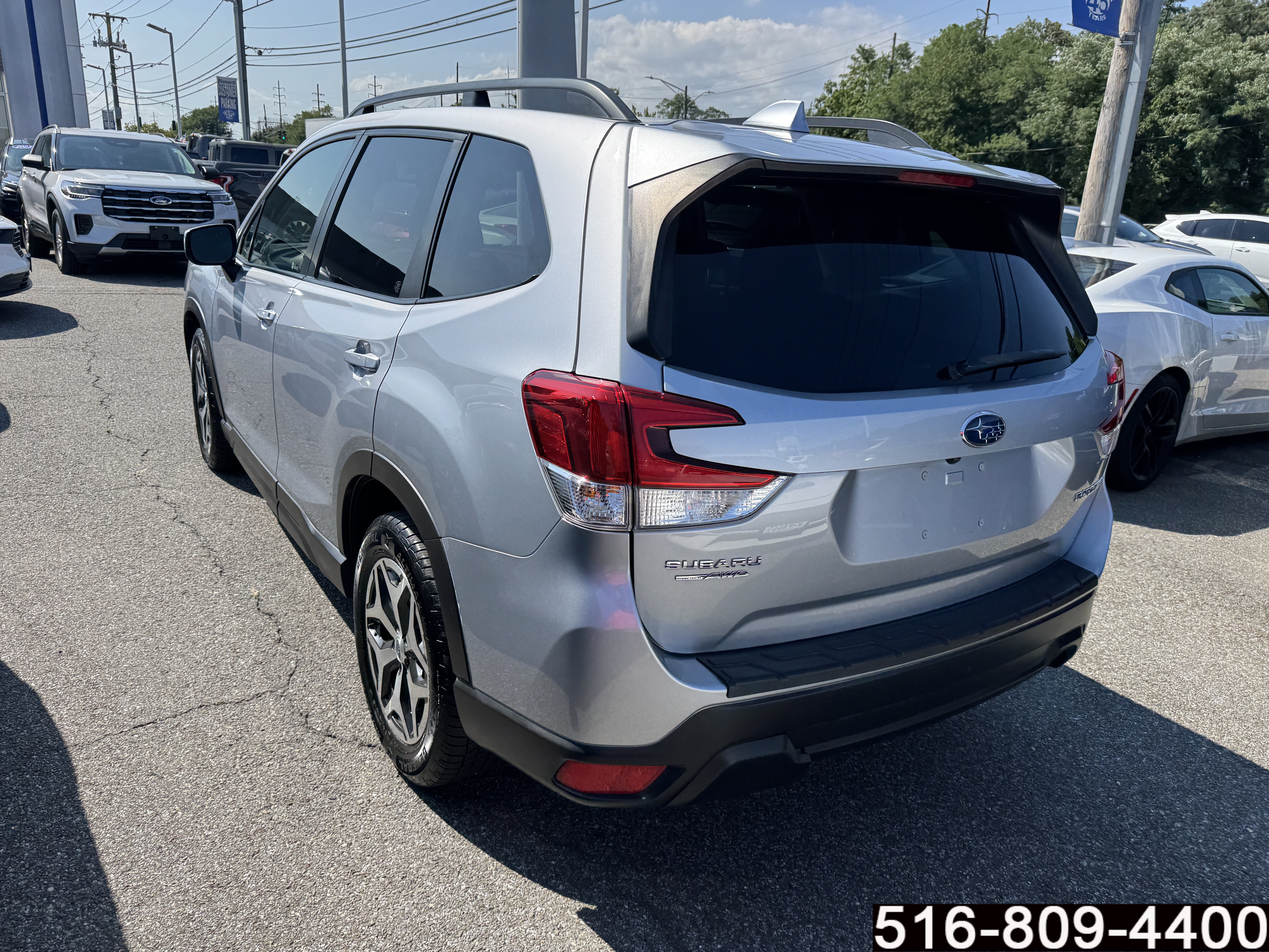 Used 2019 Subaru Forester Premium AWD/4WD image 7