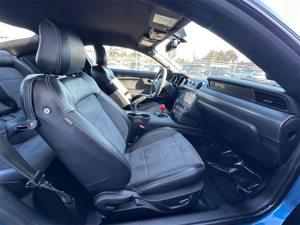 Used 2019 Ford Mustang Shelby GT350 w/ Technology Package image 22