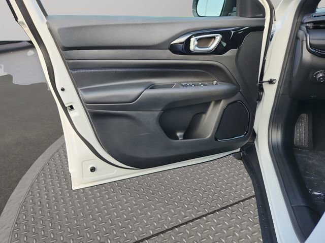 New 2026 Jeep Compass Altitude image 33