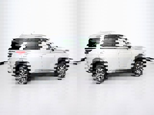 New 2025 Nissan Pathfinder SL w/ Cargo Package image 4