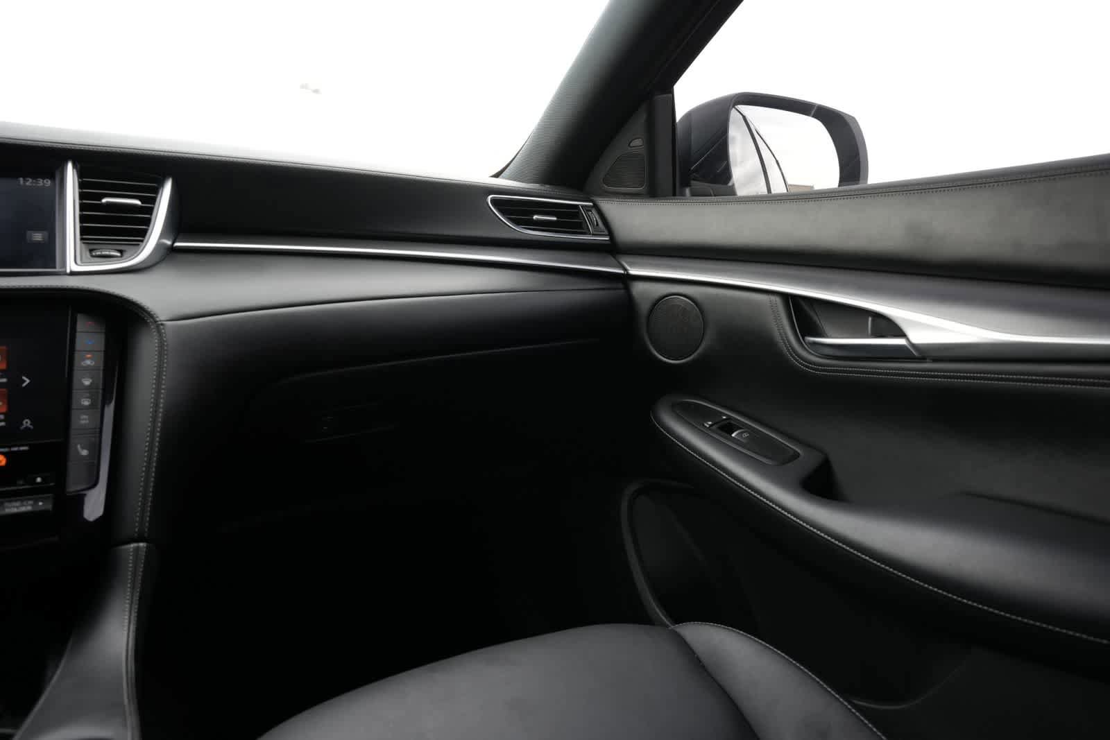 Used 2022 INFINITI QX55 Luxe w/ Cargo Package AWD/4WD image 7