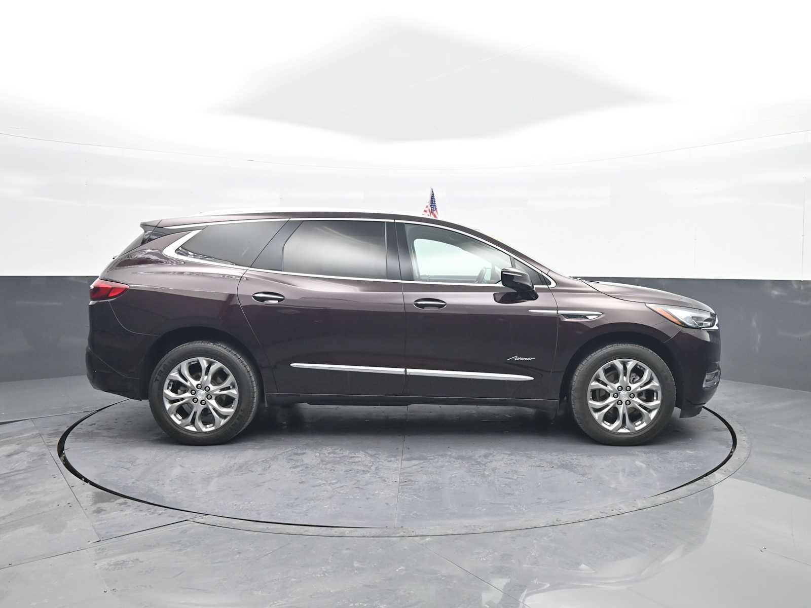 Used 2021 Buick Enclave Avenir w/ Avenir Technology Package image 9