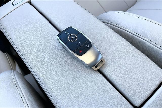 Certified 2023 Mercedes-Benz GLB 250 4MATIC image 38