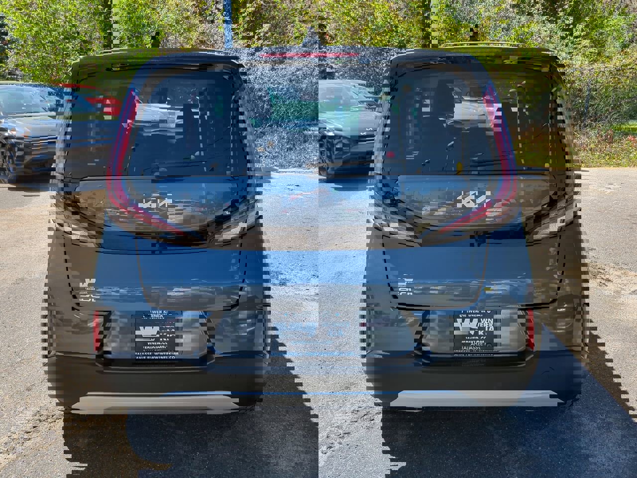 Certified 2025 Kia Soul LX image 6