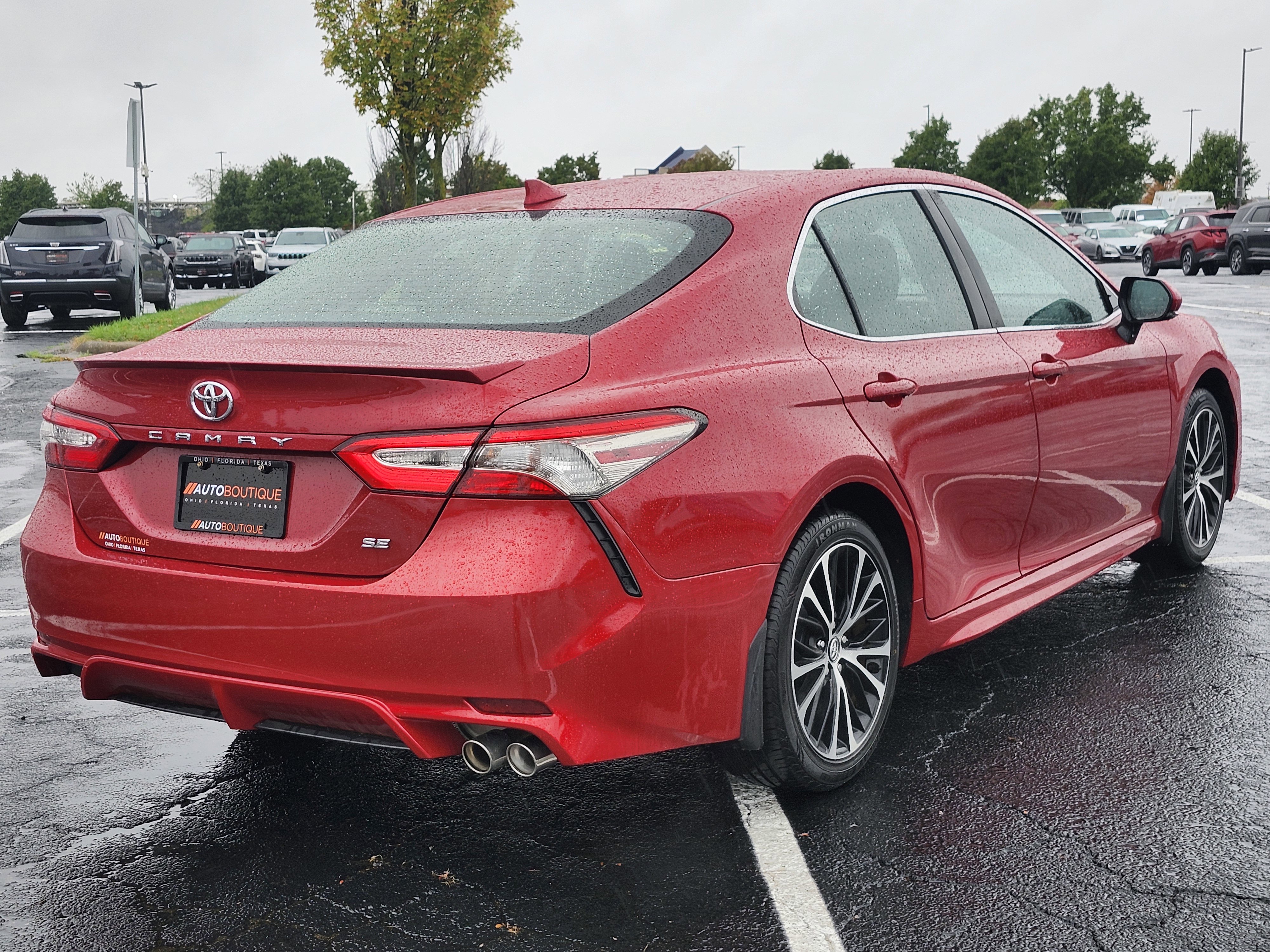 Used 2020 Toyota Camry SE image 10