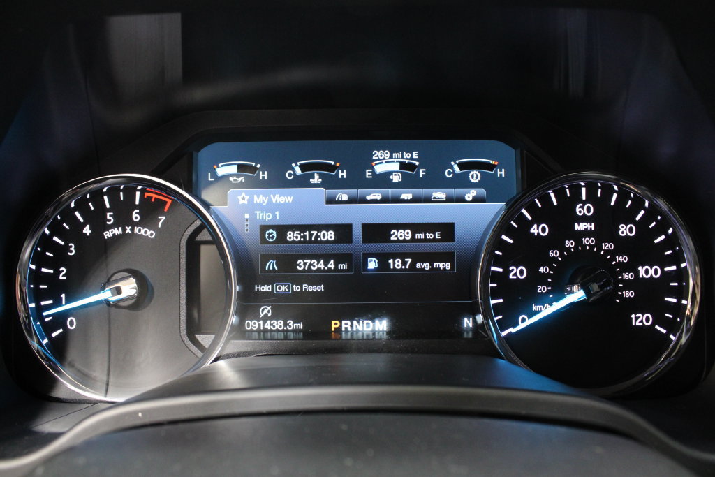 Used 2018 Ford Expedition XLT w/ Equipment Group 202A RWD image 10