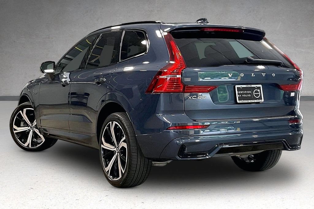 Certified 2024 Volvo XC60 T8 Ultimate w/ Protection Package Premier AWD/4WD image 4