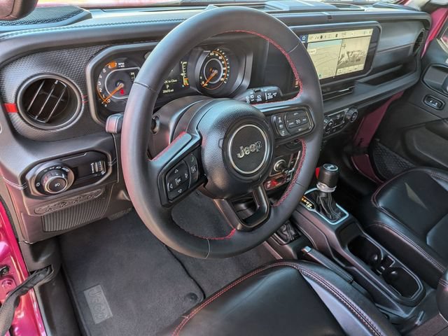 Certified 2024 Jeep Wrangler Unlimited Rubicon AWD/4WD image 11