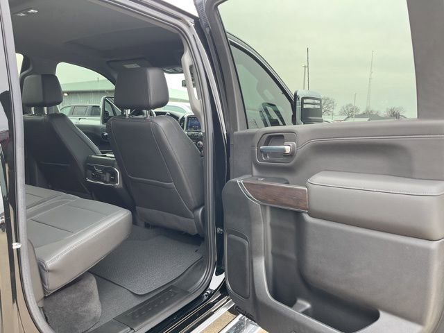 Used 2022 GMC Sierra 2500 SLT w/ SLT Premium Package image 19