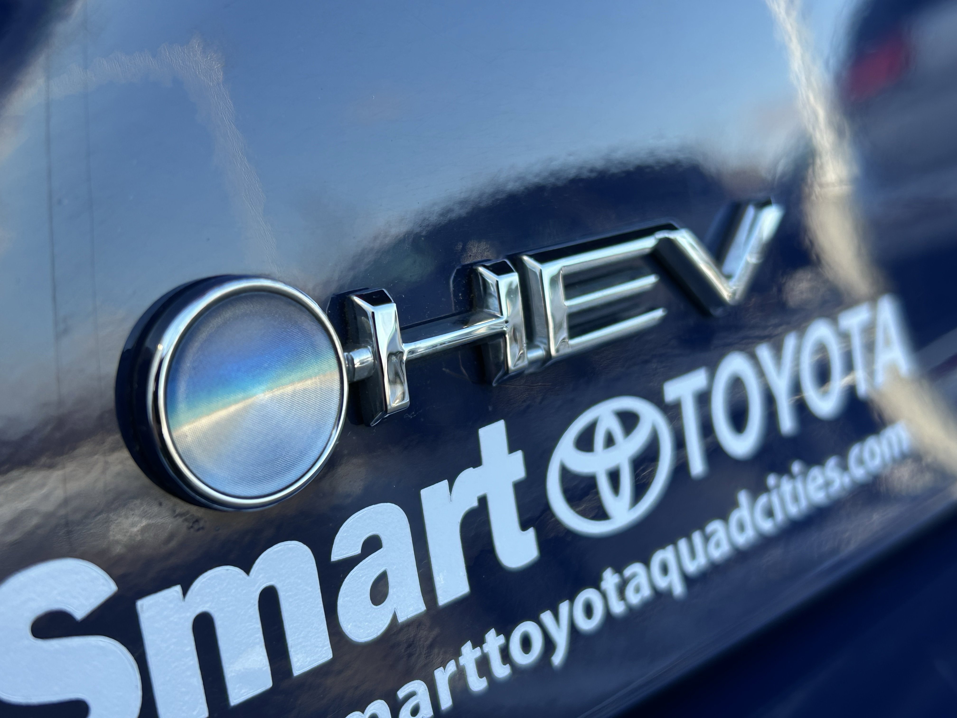 Certified 2025 Toyota Camry SE image 9