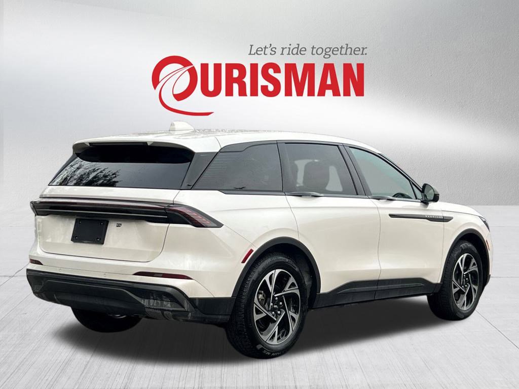 Used 2025 Lincoln Nautilus Premier w/ Equipment Group 102A image 5