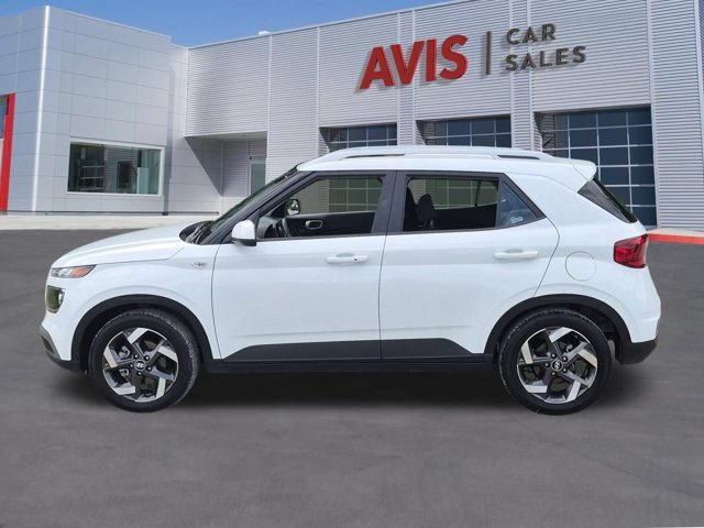 Used 2025 Hyundai Venue SEL FWD image 10