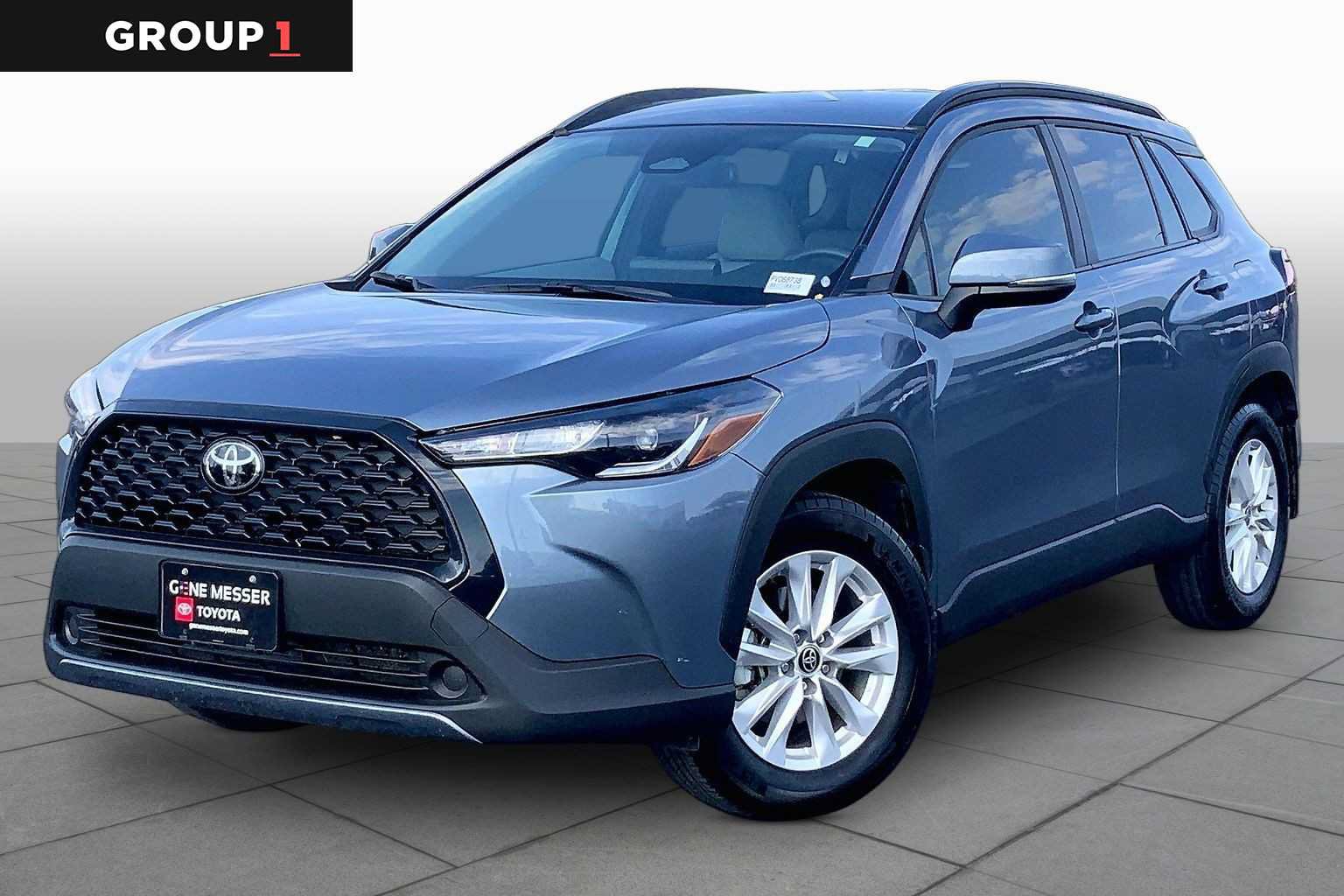 Used 2023 Toyota Corolla Cross LE FWD image 1