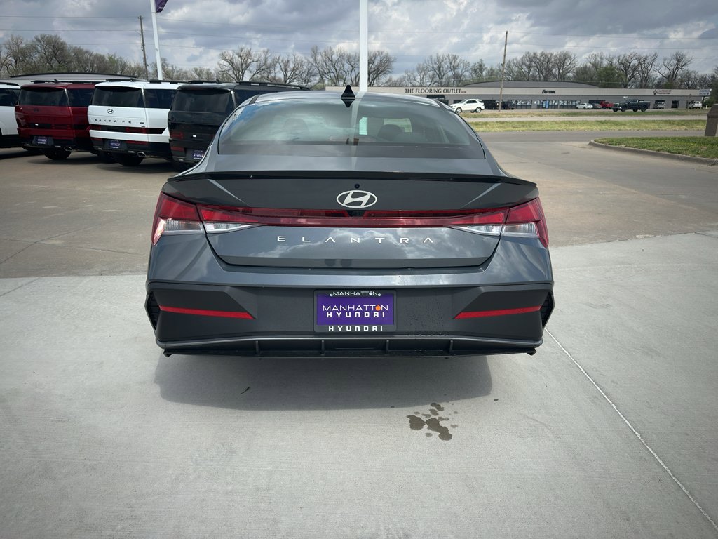 New 2026 Hyundai Elantra Sport FWD image 9