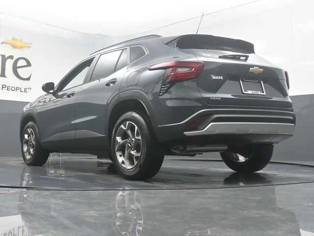 New 2026 Chevrolet Trax LT w/ Driver Confidence Package image 5