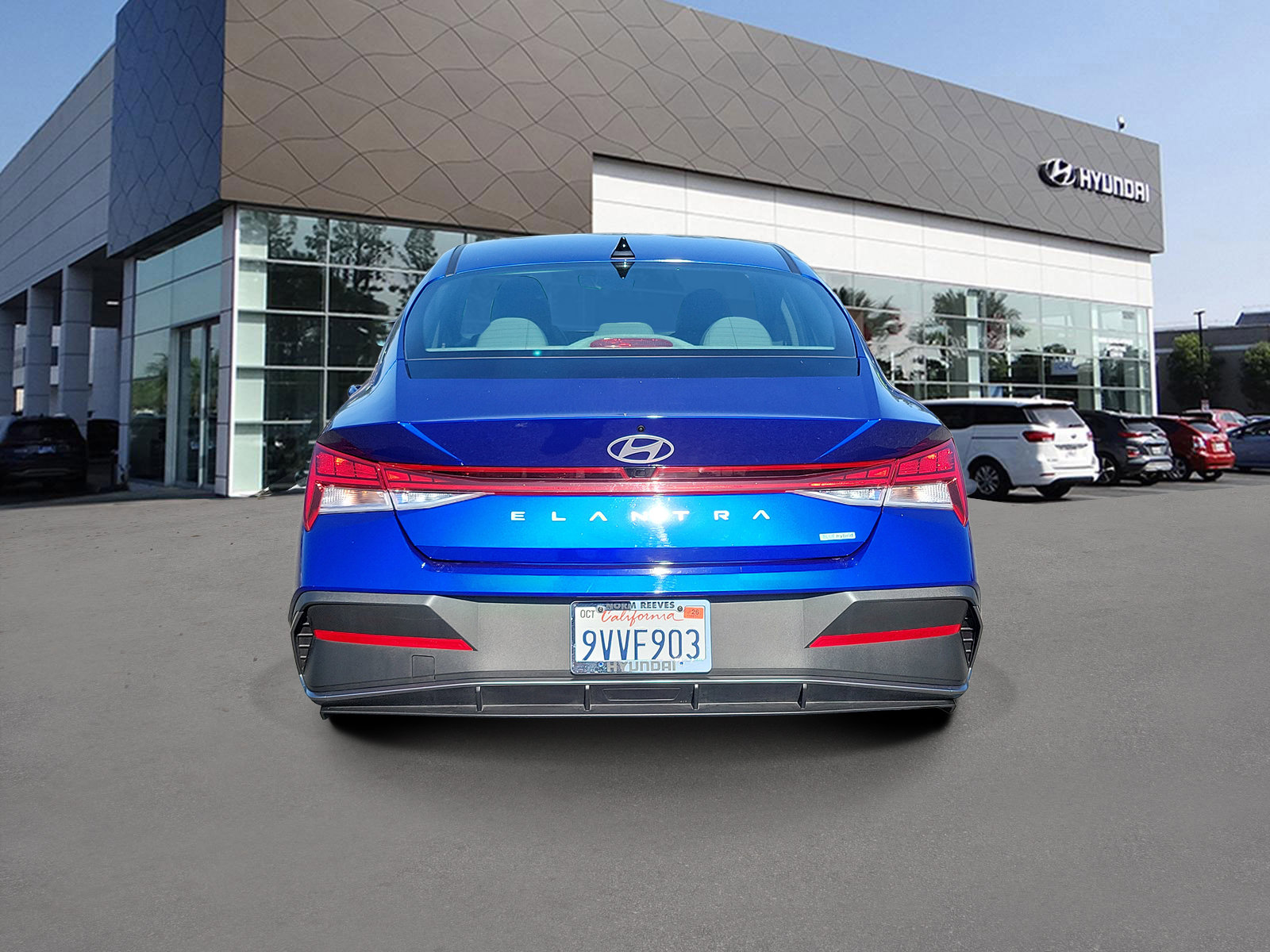 Certified 2025 Hyundai Elantra Hybrid FWD image 4
