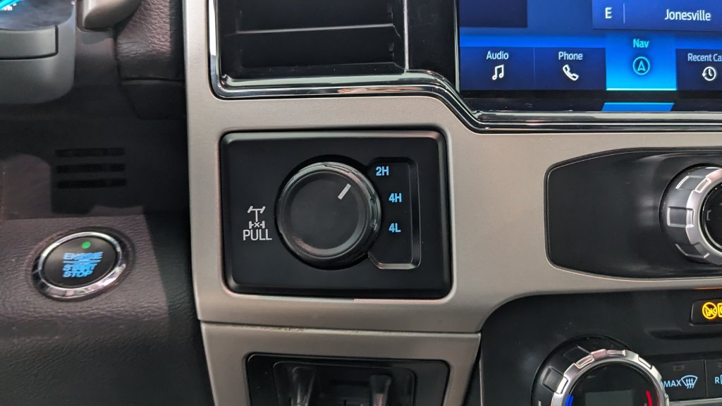 Used 2022 Ford F250 Lariat w/ Lariat Ultimate Package AWD/4WD image 28