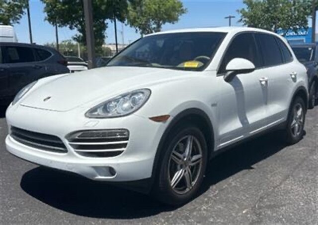 Used 2014 Porsche Cayenne Diesel AWD/4WD image 3