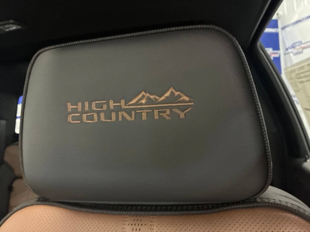 New 2026 Chevrolet Silverado 2500 High Country w/ High Country Premium Package AWD/4WD image 24