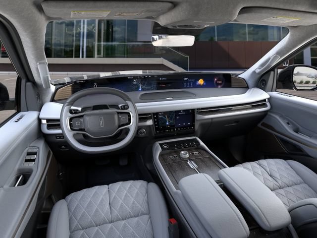 New 2026 Lincoln Navigator L Black Label AWD/4WD image 9