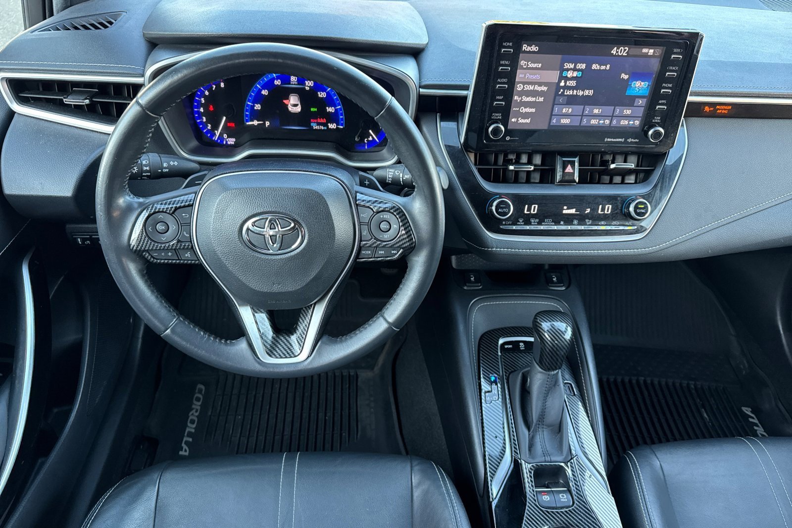 Used 2020 Toyota Corolla XSE image 18