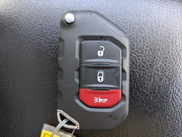 Certified 2024 Jeep Gladiator Sport AWD/4WD image 31