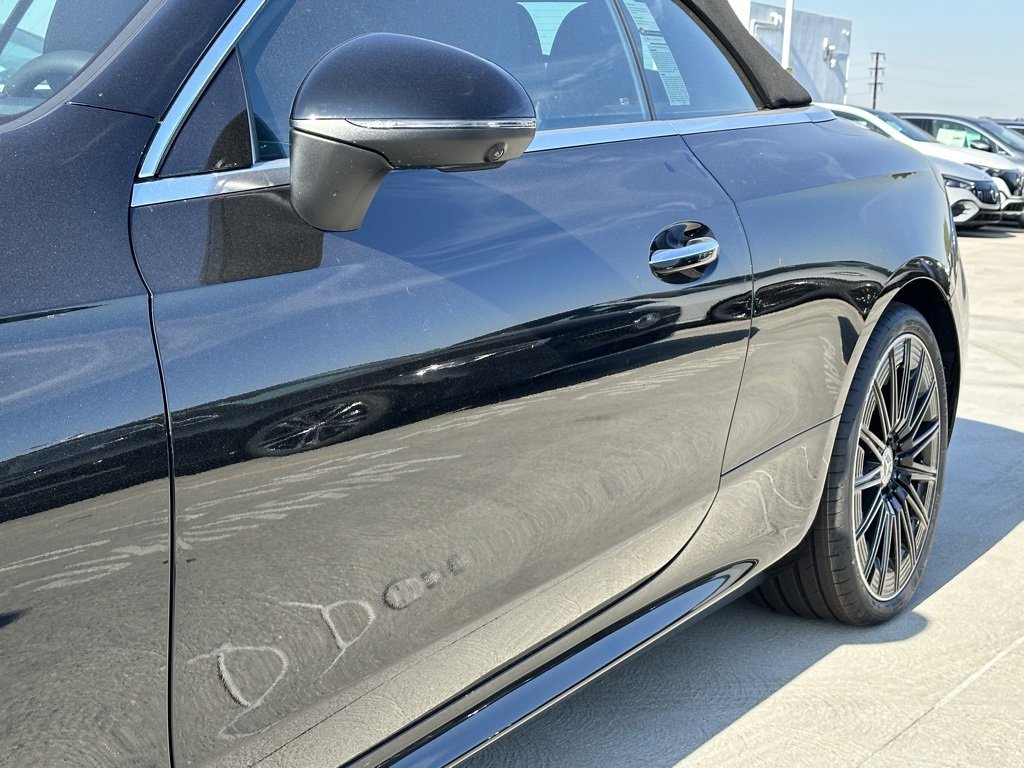 Used 2024 Mercedes-Benz CLE 300 4MATIC Cabriolet image 9