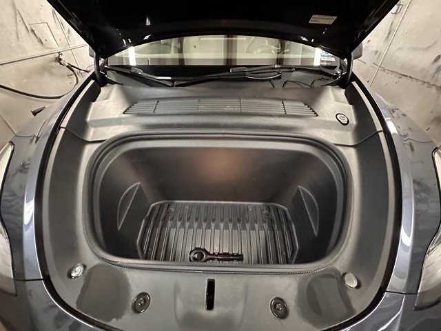 Used 2023 Tesla Model Y Long Range AWD/4WD image 16