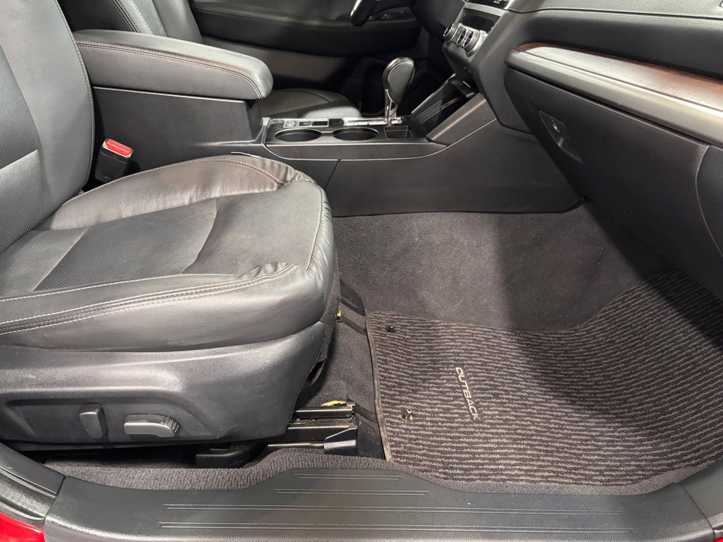 Used 2017 Subaru Outback 2.5i Limited AWD/4WD image 18