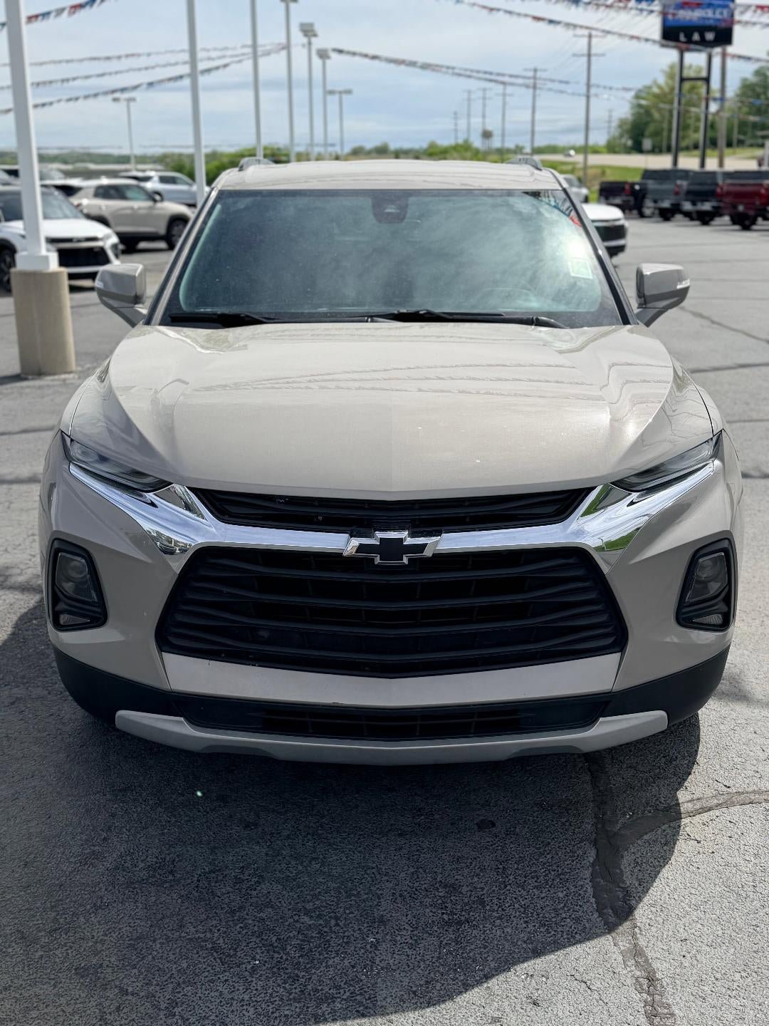 Used 2021 Chevrolet Blazer LT FWD image 2