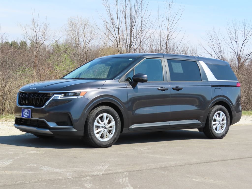 Used 2023 Kia Carnival LX FWD image 18