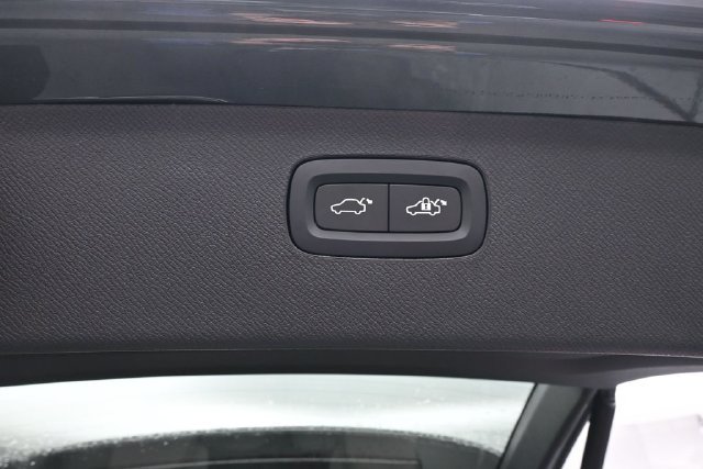 New 2027 Volvo XC90 B6 Ultra AWD/4WD image 32