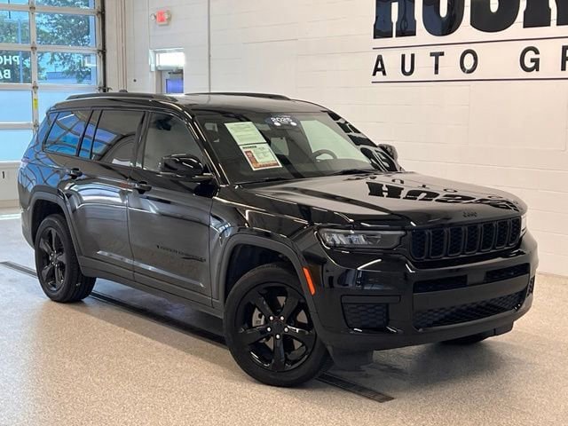 Used 2025 Jeep Grand Cherokee L Altitude