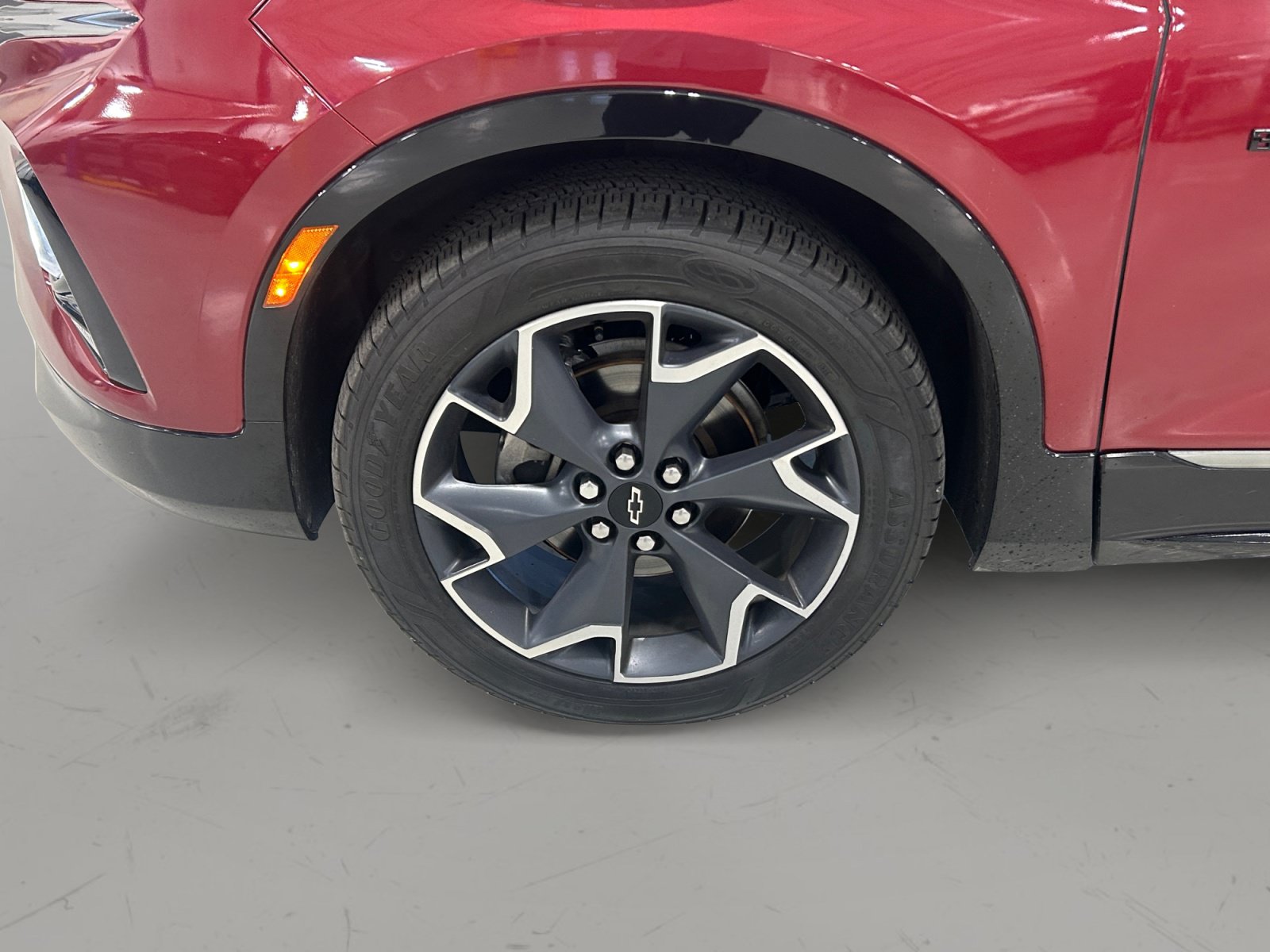 Used 2020 Chevrolet Blazer RS w/ LPO, Floor Liner Package FWD image 9