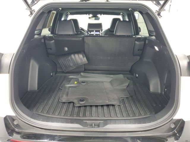 Used 2022 Toyota RAV4 XSE AWD/4WD image 8