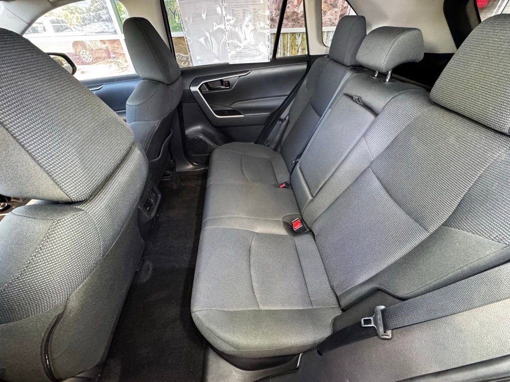 Certified 2022 Toyota RAV4 LE AWD/4WD image 41