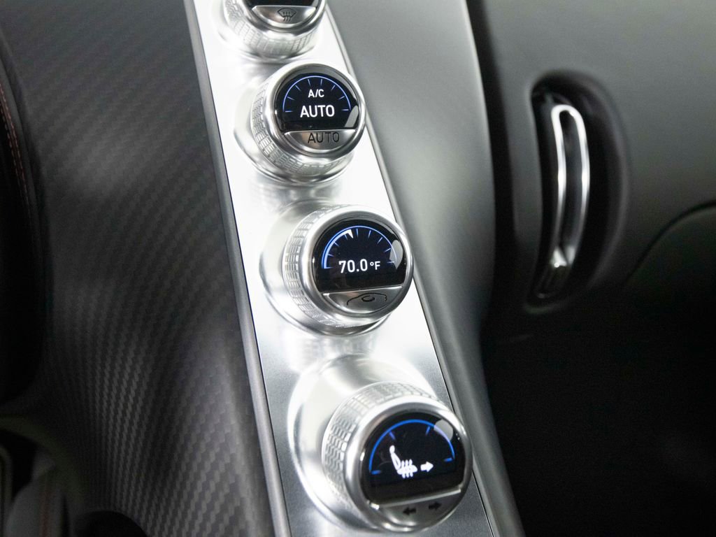 Used 2019 Bugatti Chiron image 52