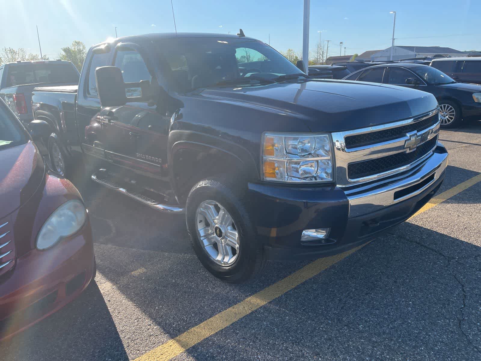 Used 2010 Chevrolet Silverado 1500 LT w/ Power Pack Plus AWD/4WD image 16