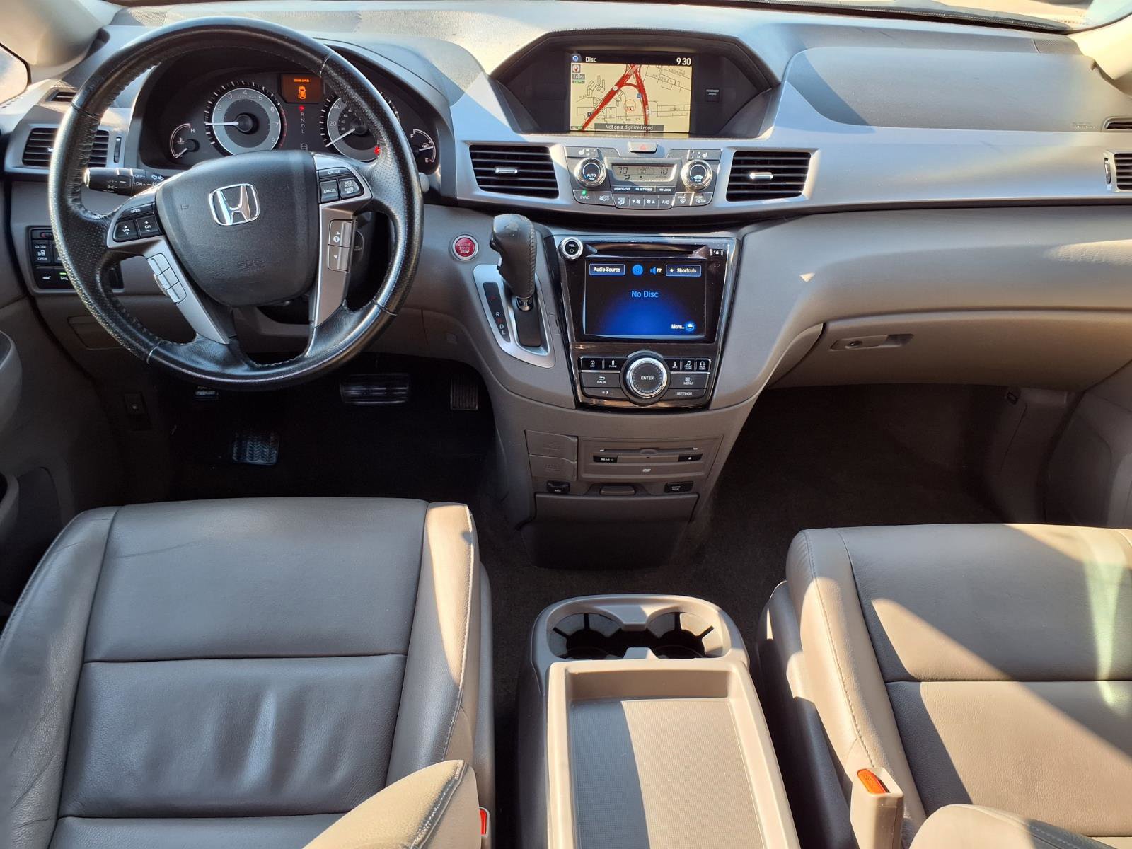 Used 2015 Honda Odyssey Touring image 4
