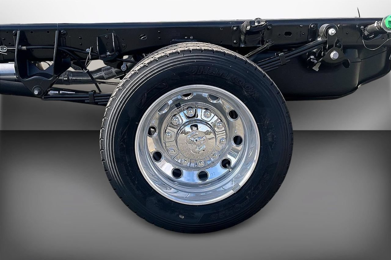 New 2026 RAM 4500 Tradesman w/ Chrome Appearance Group AWD/4WD image 28