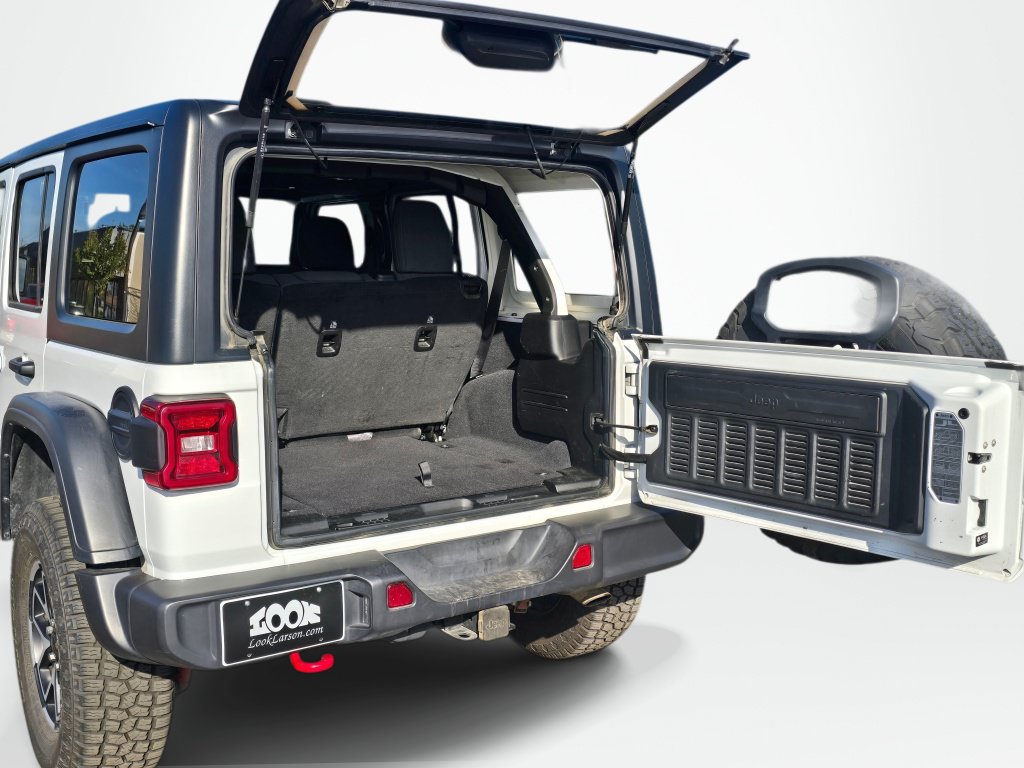 Used 2025 Jeep Wrangler Unlimited Rubicon AWD/4WD image 21