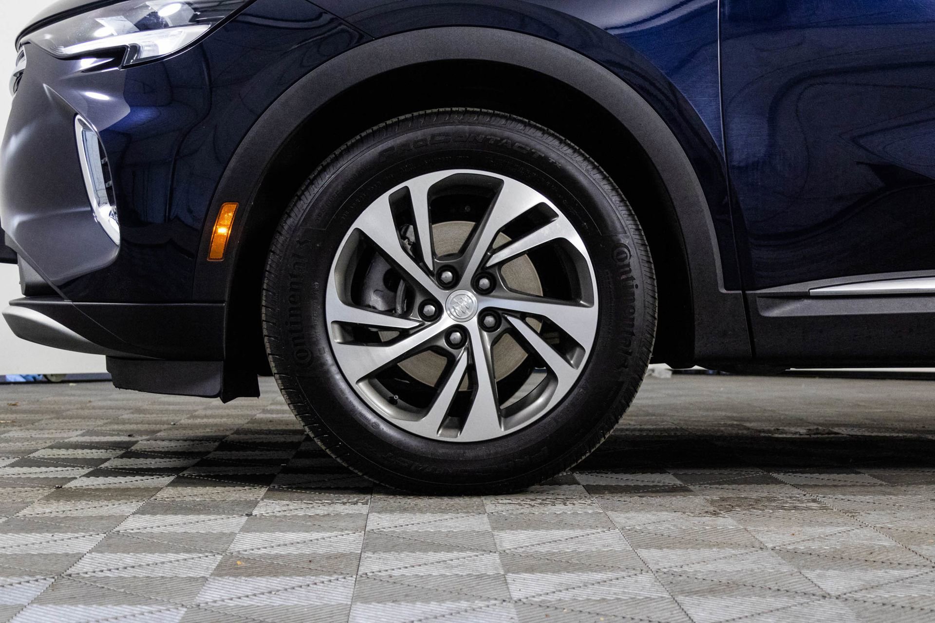 Used 2021 Buick Envision Essence image 46