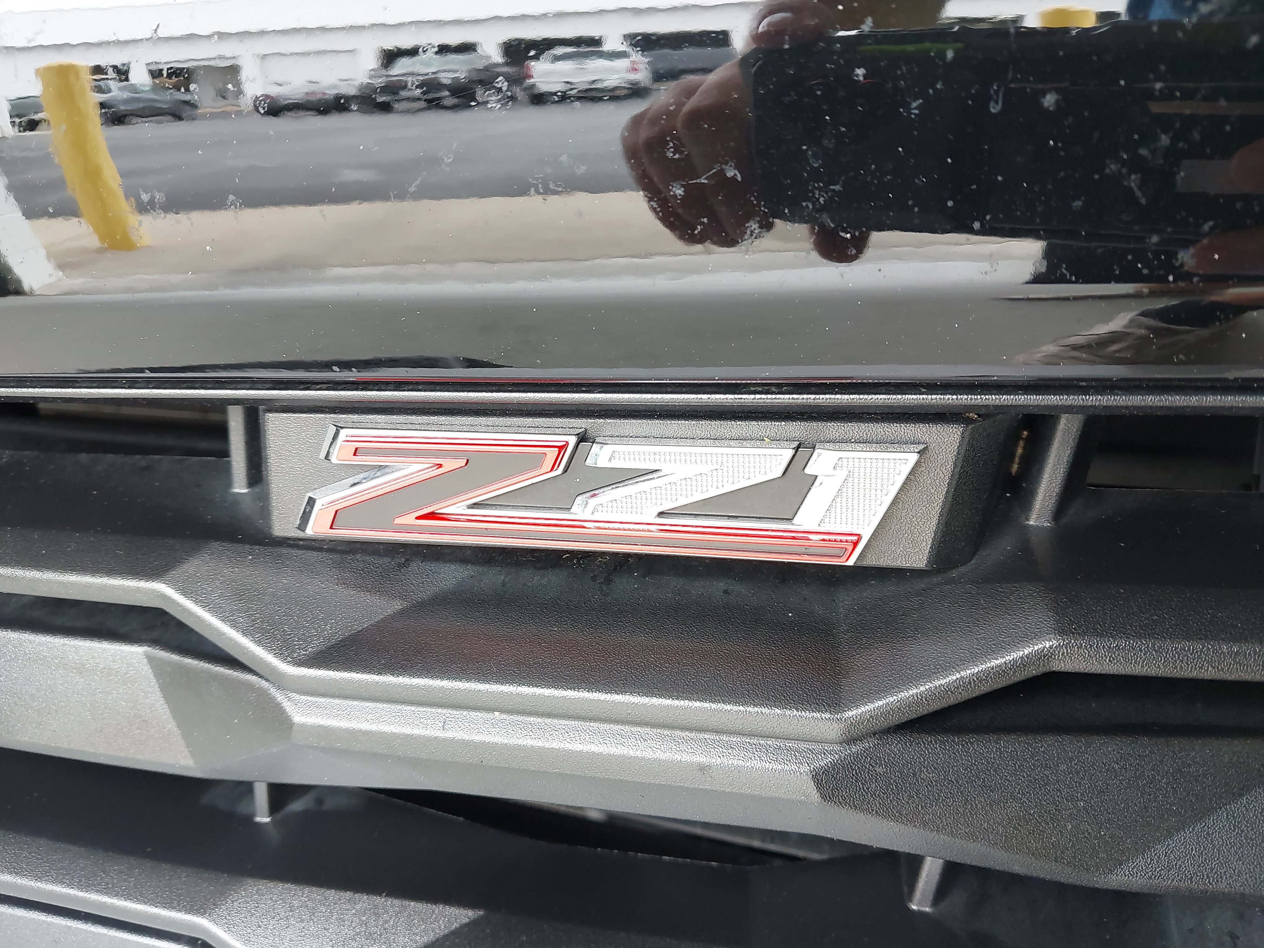 Used 2024 Chevrolet Colorado Z71 w/ Z71 Convenience Package 2 image 33