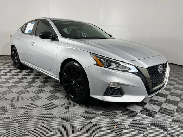 Used 2019 Nissan Altima 2.5 SR FWD image 3
