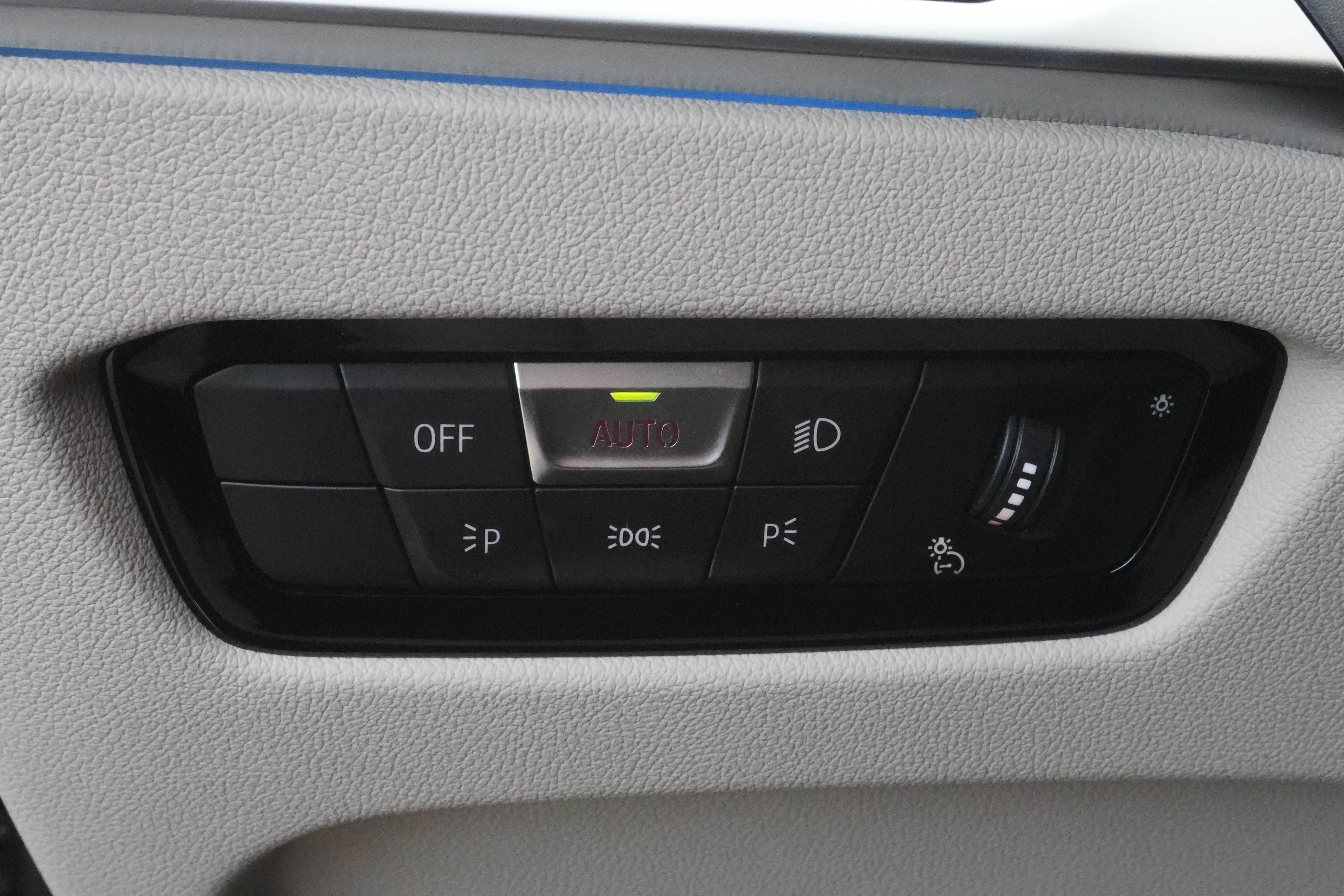 Used 2023 BMW i4 eDrive35 image 17