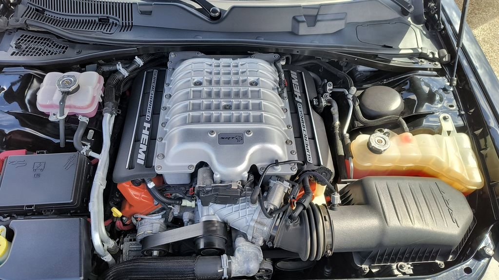 Used 2017 Dodge Challenger SRT Hellcat image 7