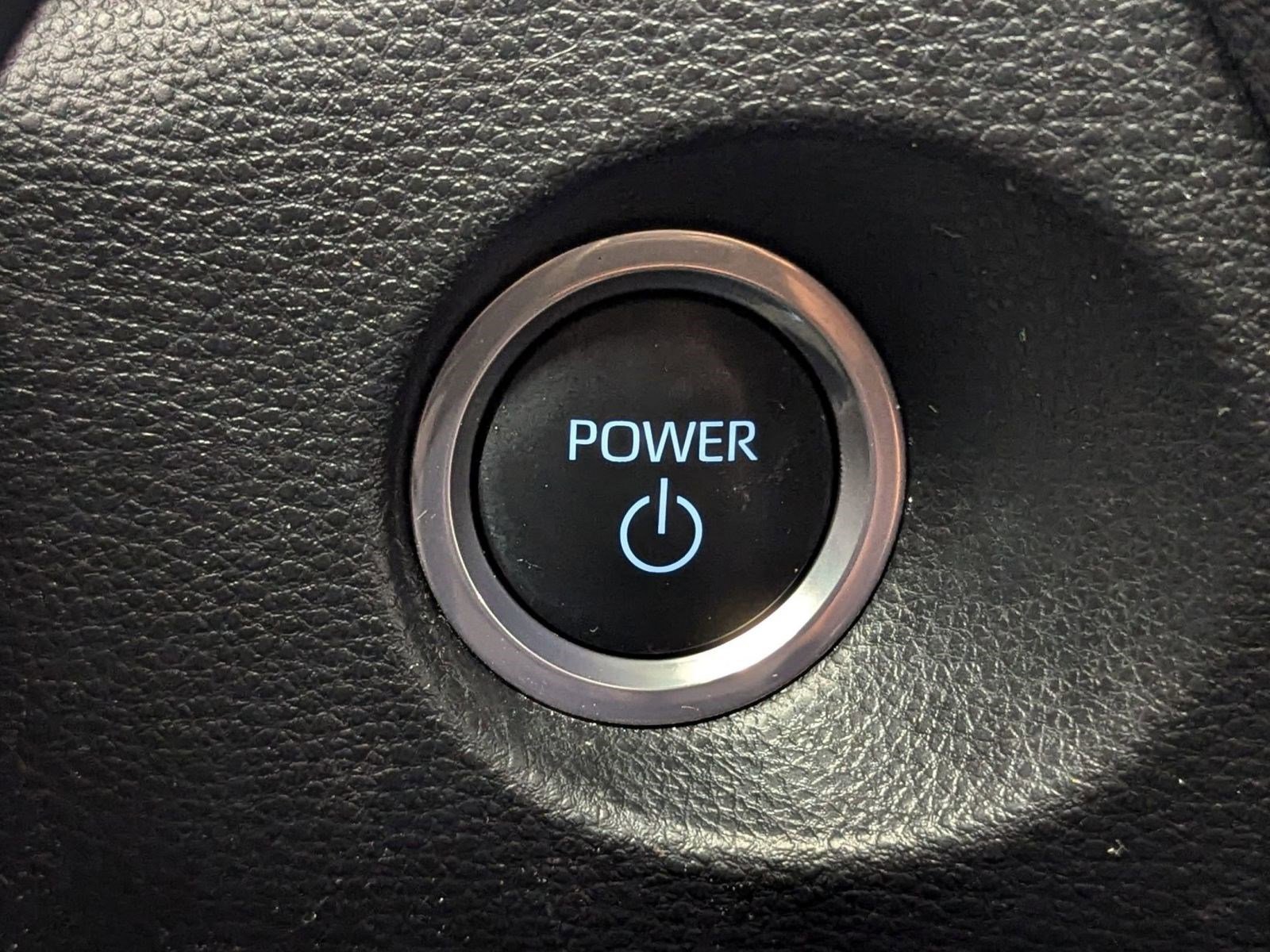 Used 2023 Toyota Corolla Cross XSE image 31